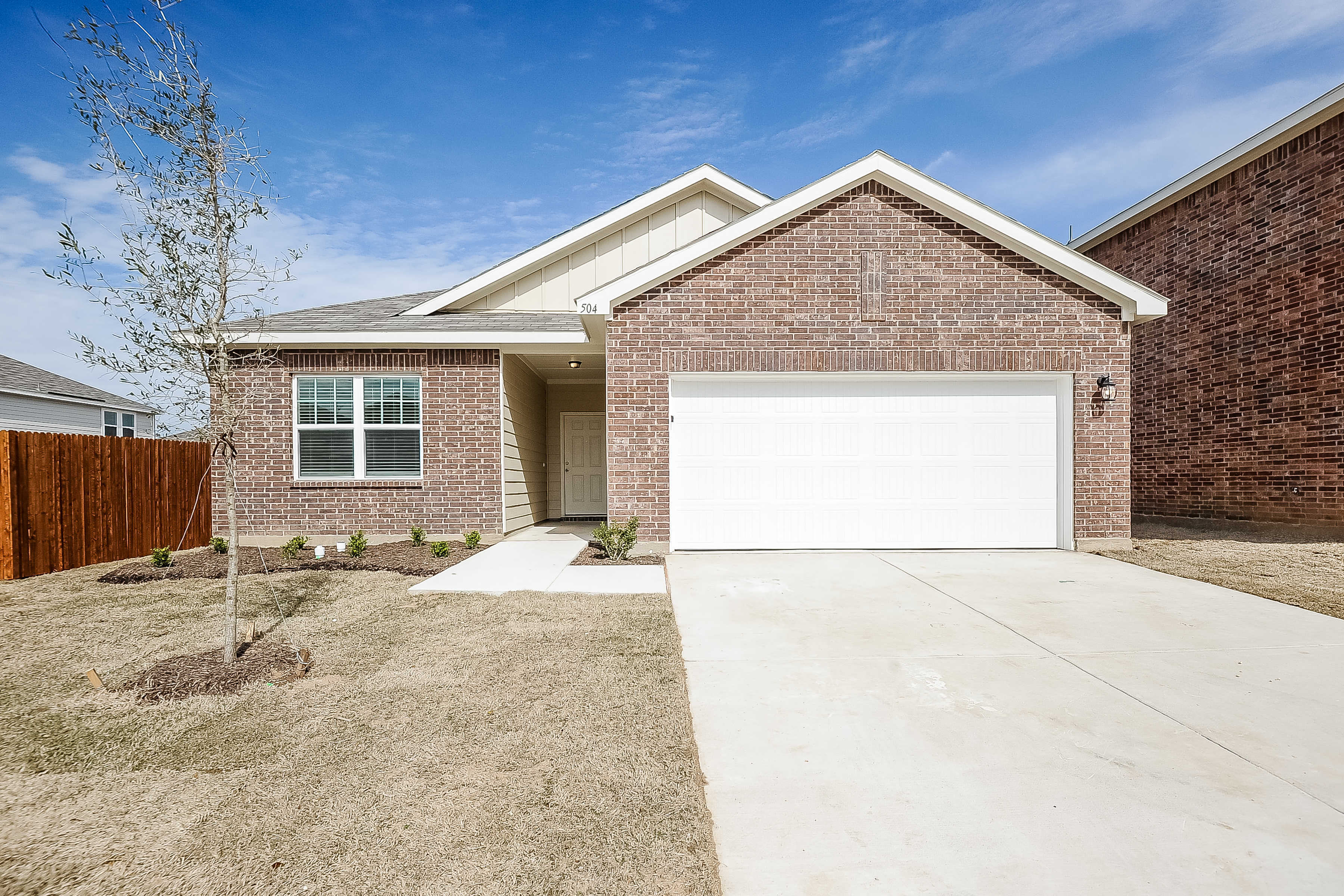 504 Canoe Way Crowley, TX 76036